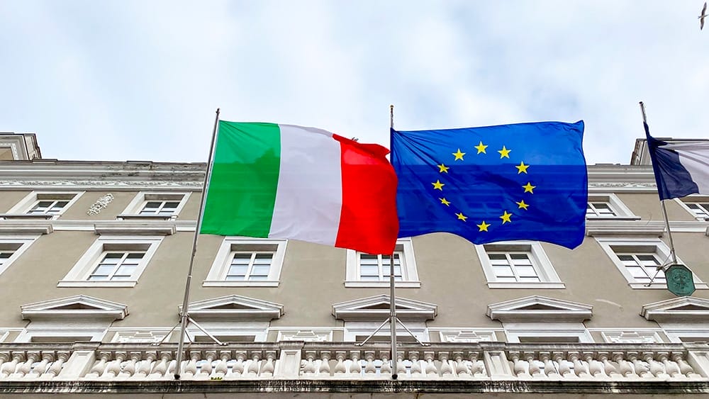 drapeau italie, europe, legalisation huile de cbd